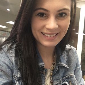 Meet your Posher, Brandy